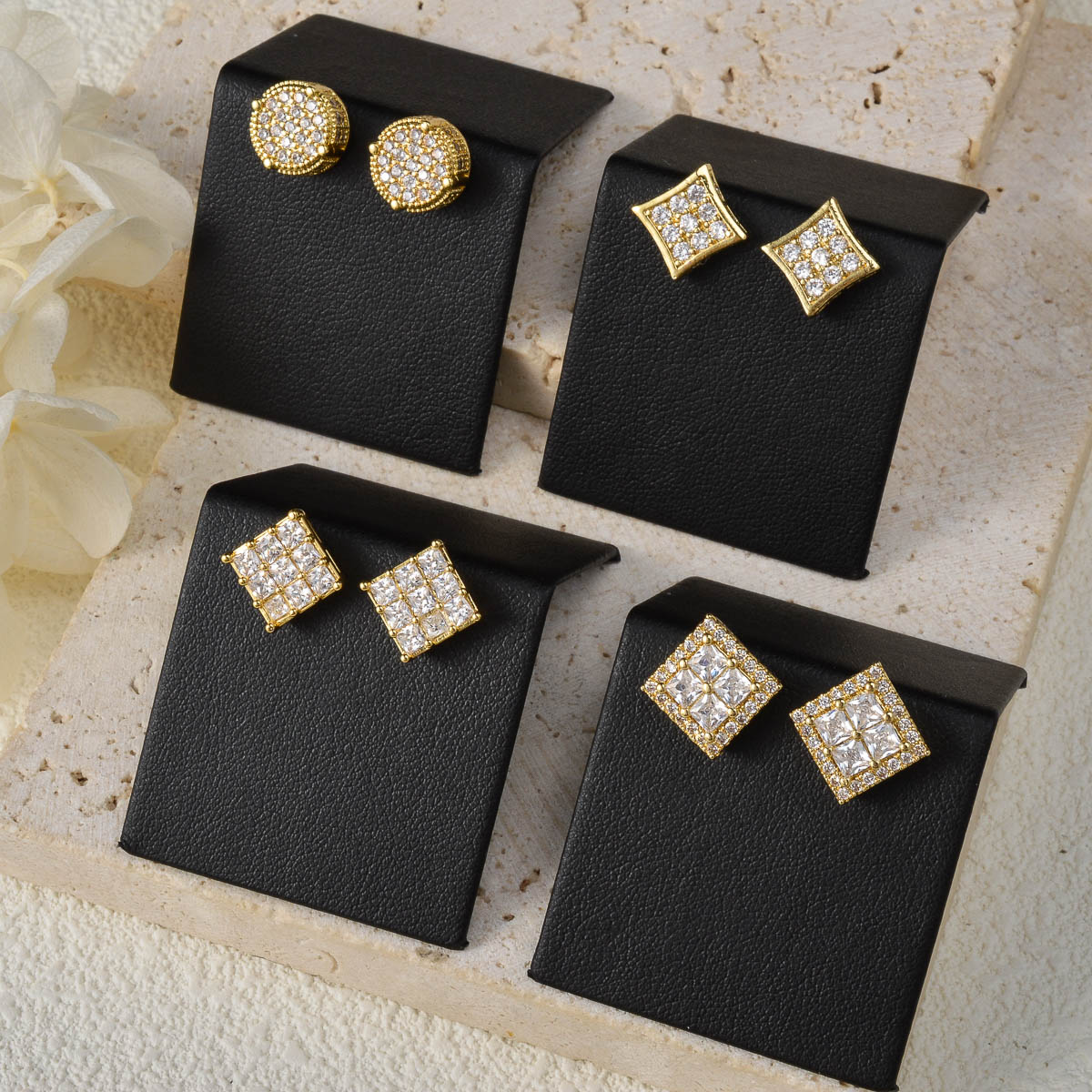 Diana детские серьги золотого  – обзор и цена Women Accessories Dubai