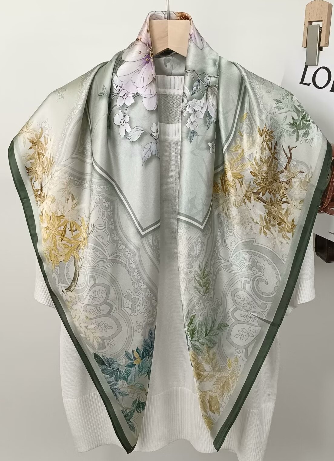 Шелковый платок из тутового ше – обзор и цена Silk Scarf Square